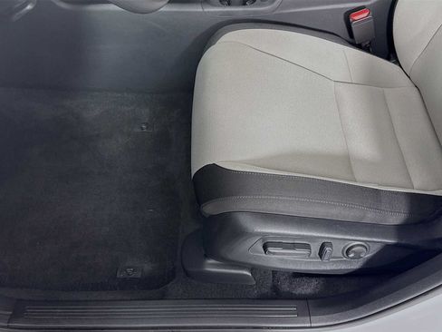 Used 2023 Honda CR-V EX image 18