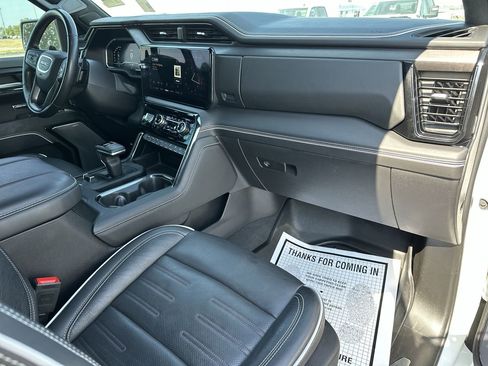 Used 2024 GMC Sierra 1500 AT4X image 30
