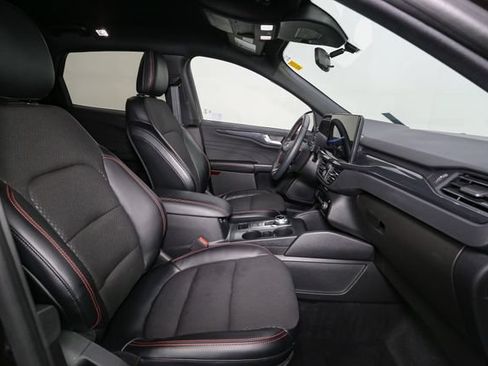 Used 2023 Ford Escape ST-Line w/ Tech Pack #1 AWD/4WD image 17