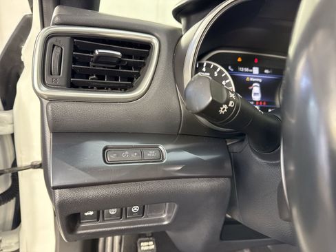 Certified 2023 Nissan Maxima SR w/ Sport Mat Group image 16