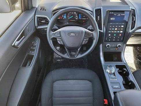 Used 2022 Ford Edge SE w/ Black Appearance Package AWD/4WD image 13