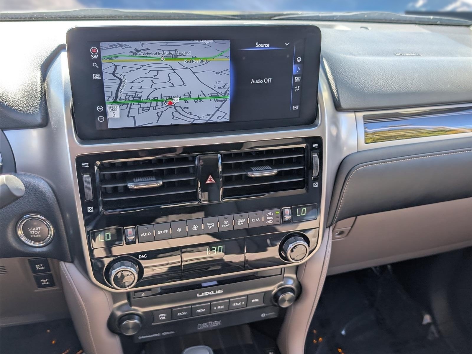Certified 2022 Lexus GX 460 Premium w/ Accessory Package AWD/4WD image 33