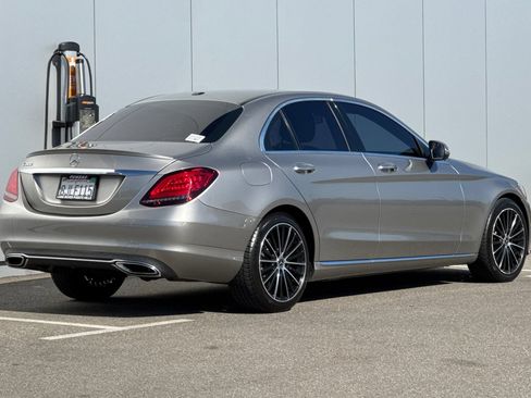Used 2019 Mercedes-Benz C 300 Sedan image 5