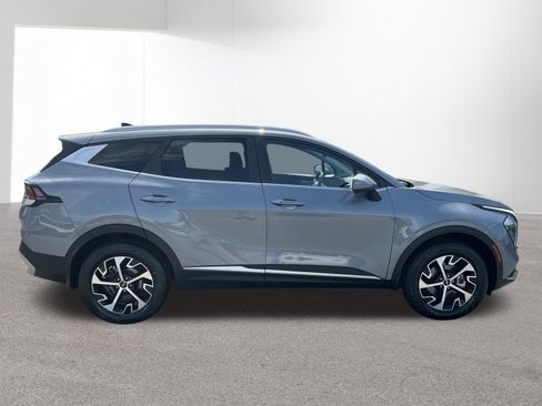 Certified 2023 Kia Sportage EX AWD/4WD image 2