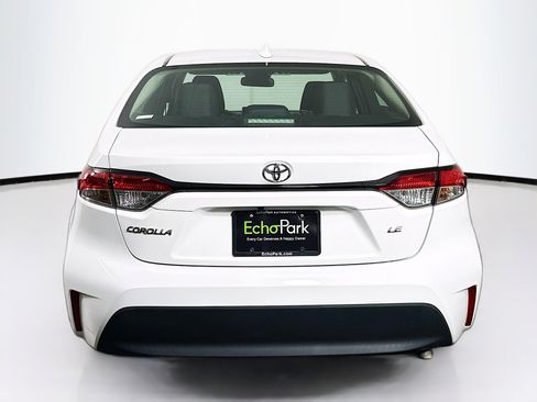 Used 2024 Toyota Corolla LE FWD image 7