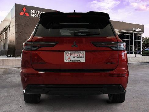 New 2026 Mitsubishi Outlander SEL Black Edition FWD image 5