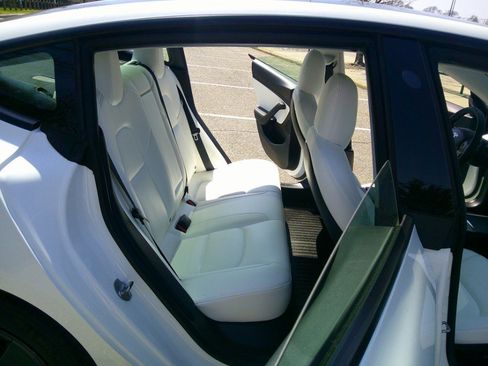 Used 2021 Tesla Model 3 Long Range image 42