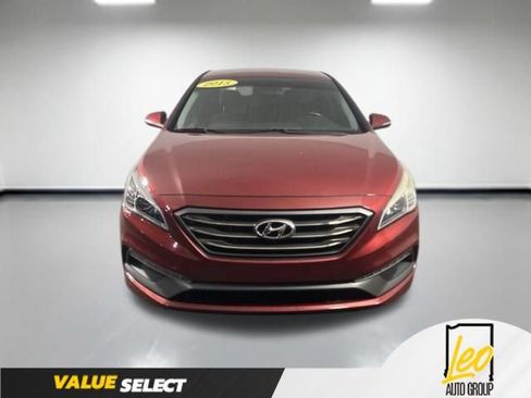 Used 2015 Hyundai Sonata Sport w/ Option Group 04 FWD image 9