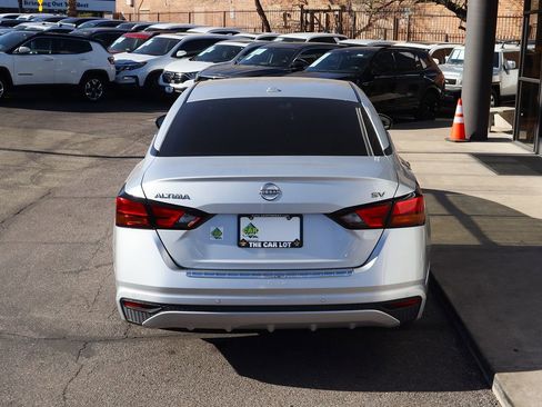 Used 2023 Nissan Altima 2.5 SV image 10