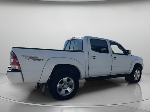 Used 2013 Toyota Tacoma PreRunner image 29