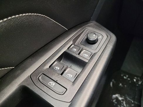 Used 2020 Volkswagen Atlas Cross Sport SEL image 27