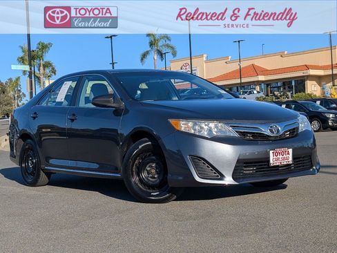 Used 2012 Toyota Camry LE FWD image 1