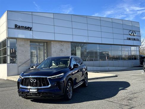 Certified 2023 INFINITI QX60 Luxe w/ Cargo Package image 1