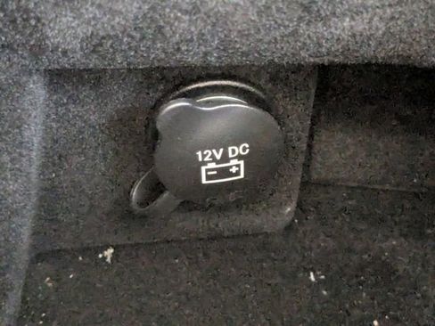 Used 2020 Jeep Grand Cherokee Overland AWD/4WD image 32