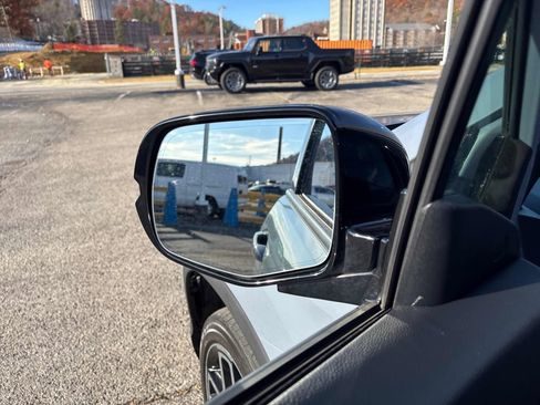 Used 2023 Honda Passport Elite image 54