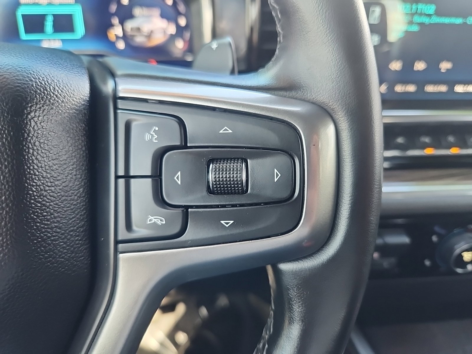 Used 2024 Chevrolet Silverado 1500 LT Trail Boss w/ LT Trail Boss Premium Package AWD/4WD image 26