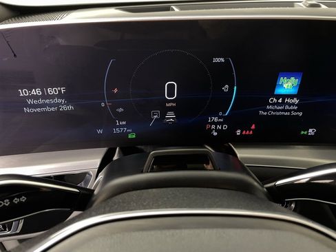 Used 2025 Cadillac Lyriq Sport image 27