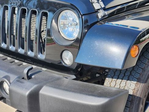 Certified 2015 Jeep Wrangler Unlimited Sahara image 9