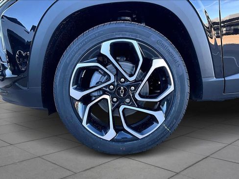 New 2026 Chevrolet Trax RS w/ Sunroof Package FWD image 12