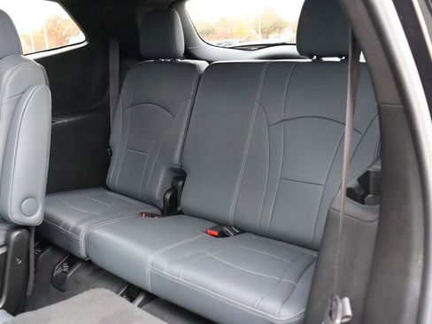 Used 2022 Buick Enclave Premium w/ Experience Buick Package image 45