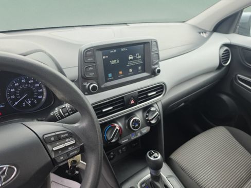 Used 2021 Hyundai Kona SE FWD image 17