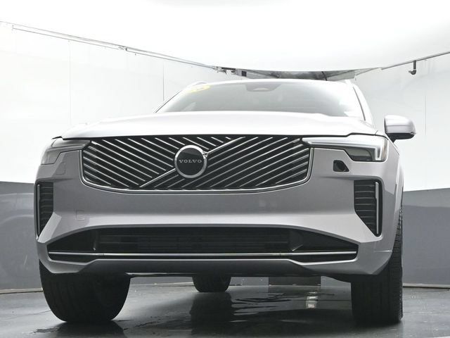 Certified 2026 Volvo XC90 T8 Core w/ Protection Package Premier AWD/4WD image 36