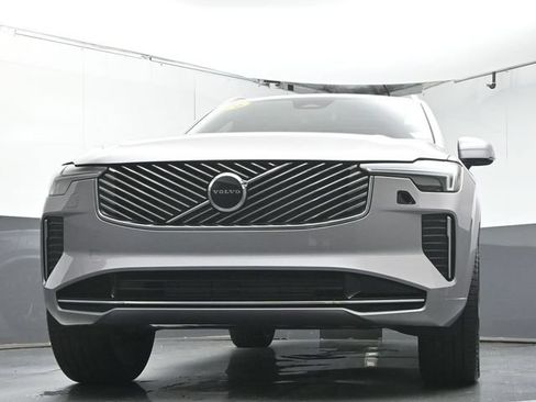 Certified 2026 Volvo XC90 T8 Core w/ Protection Package Premier AWD/4WD image 36