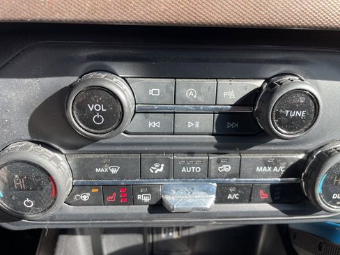 Used 2023 Ford Bronco Outer Banks w/ Sasquatch Package image 20