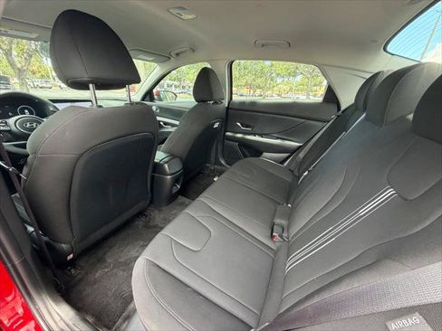 Used 2024 Hyundai Elantra SEL FWD image 22