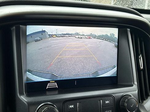 Used 2021 Chevrolet Colorado LT w/ Fleet Safety Package AWD/4WD image 29