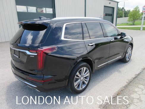 Used 2025 Cadillac XT6 Premium Luxury w/ Technology Package FWD image 6