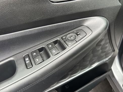 Used 2019 Hyundai Santa Fe SEL image 21