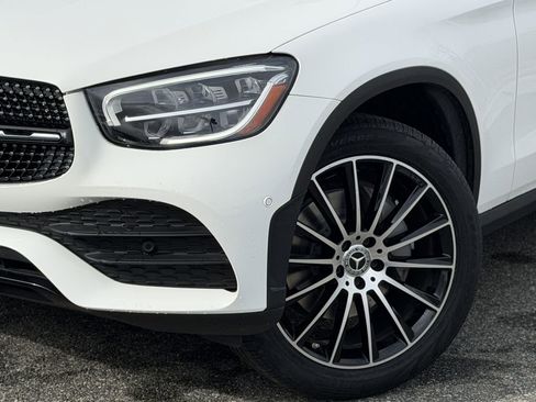 Used 2021 Mercedes-Benz GLC 300 4MATIC image 4