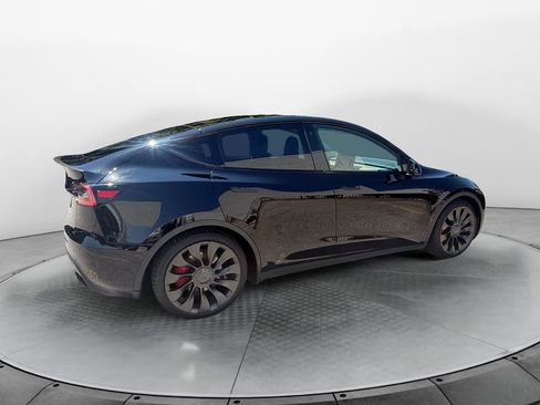 Used 2021 Tesla Model Y Performance AWD/4WD image 7