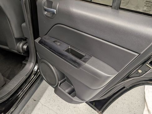 Used 2015 Jeep Compass Sport w/ Power Value Group image 21