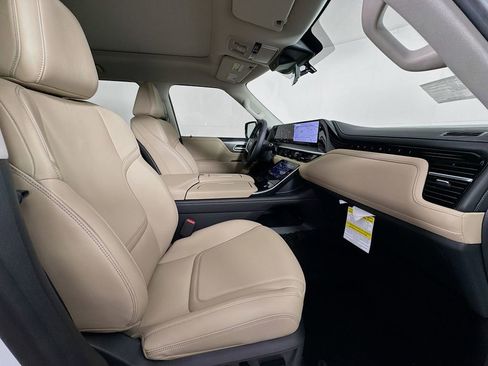 New 2026 INFINITI QX80 Pure w/ Cargo Package image 38