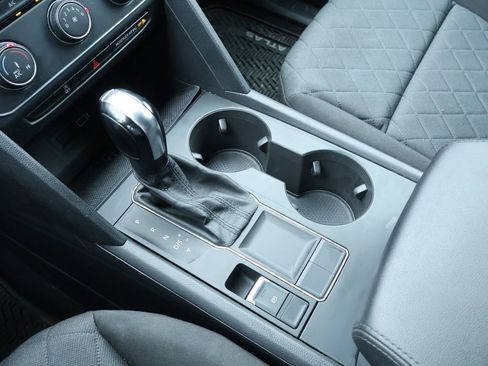 Used 2019 Volkswagen Atlas S image 24