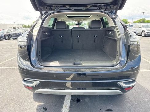 Used 2022 Buick Envision Avenir w/ Technology Package II FWD image 24