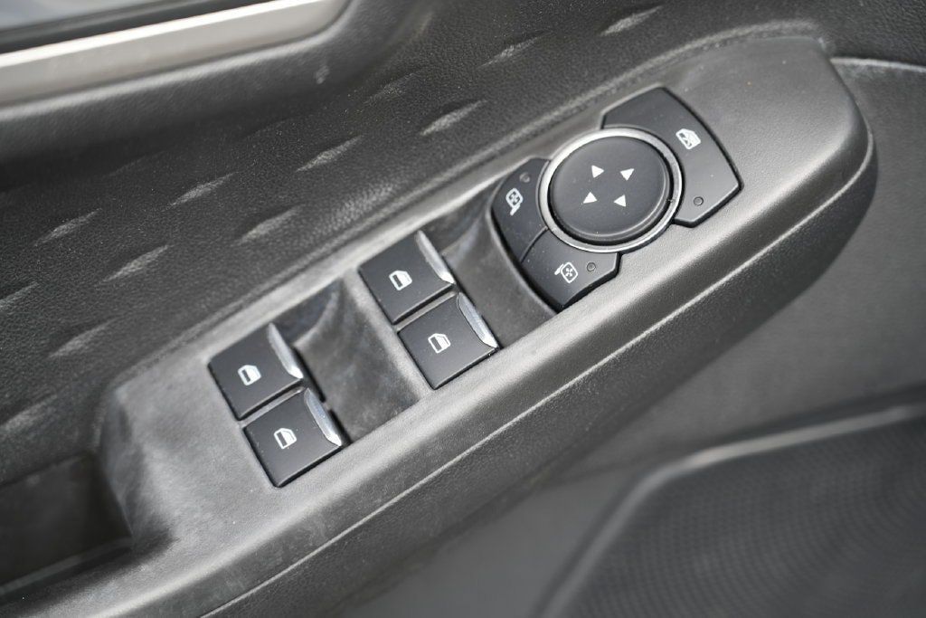 Used 2020 Ford Escape SE FWD image 23