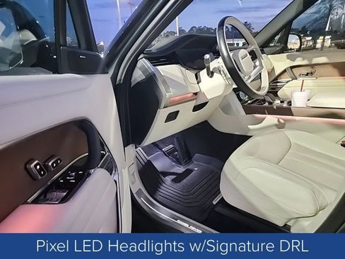 Used 2023 Land Rover Range Rover SE image 11