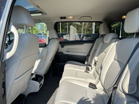 Used 2026 Honda Odyssey EX-L image 9