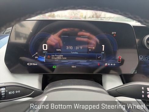 Used 2026 Chevrolet Equinox EV LT w/ LPO, Blackout Package image 33