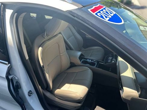 Used 2020 Lincoln Corsair FWD w/ Premium Package image 28