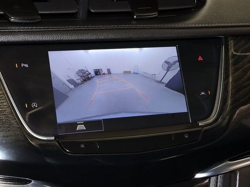 Used 2023 Cadillac XT6 Premium Luxury image 20