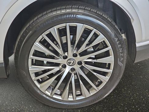 Certified 2024 Lexus RX 450h AWD w/ Convenience Package image 36