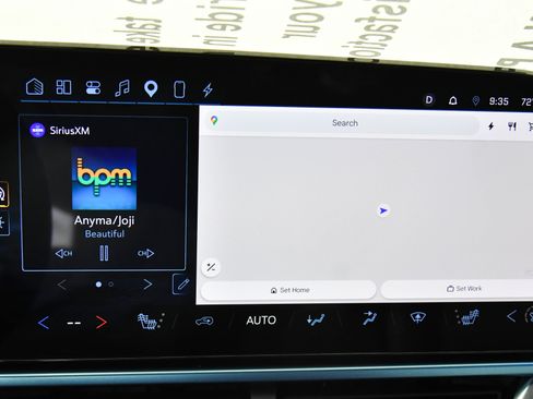 Used 2025 Chevrolet Equinox EV LT w/ Convenience Package FWD image 26