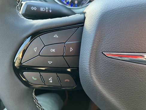 New 2026 Chrysler Pacifica Limited w/ S Appearance Package AWD/4WD image 17