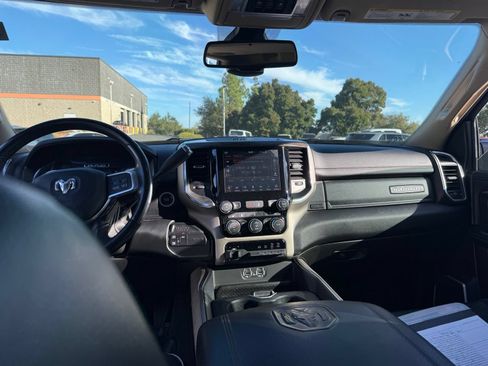 Used 2020 RAM 2500 Laramie AWD/4WD image 16