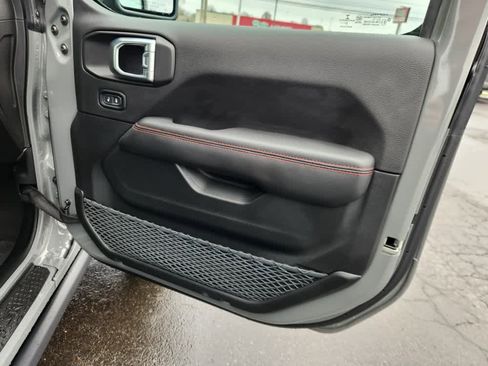 Used 2023 Jeep Wrangler Rubicon w/ Xtreme 35 Tire Package image 10