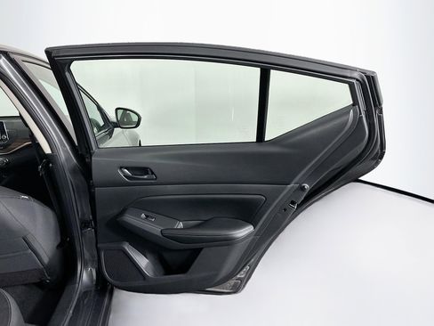 Used 2025 Nissan Altima 2.5 SV image 27